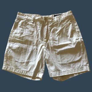 Vineyard Vines Mens Club Short 33 White Cotton Casual Summer Wear Light & Breath